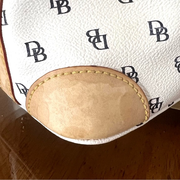 Dooney & Bourke Signature Canvas Leather Shoulder Bag Good Condition - Picture 5 of 16